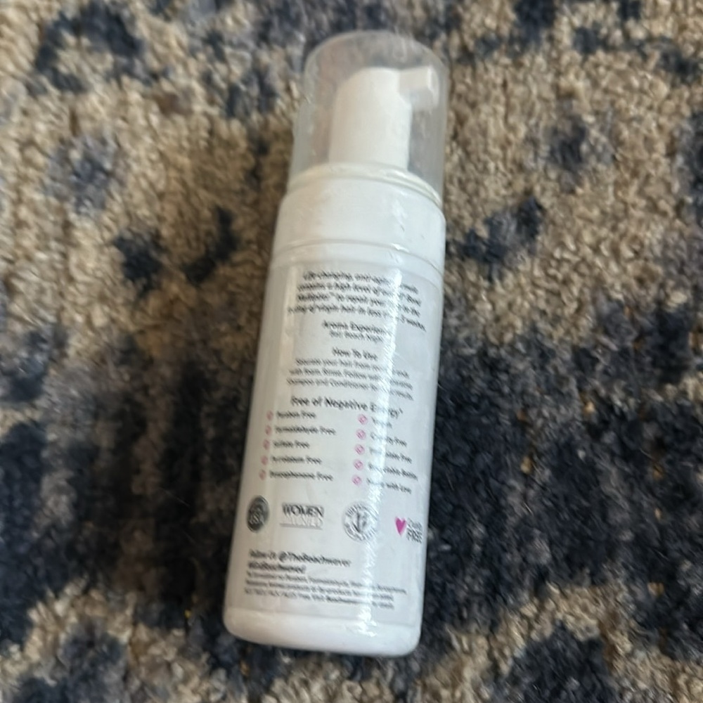 BEACHWAVER BE STRONG PRE-
NWT
SHAMPOO REPARATIVE FOAM - Picture 7 of 7